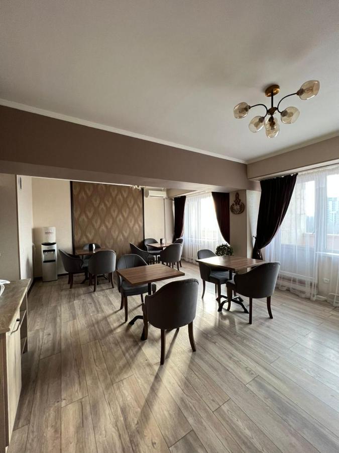 Seven Hotel บิชเคก ภายนอก รูปภาพ